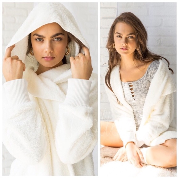 ❗️LAST❗️Faux Fur Soft Cardigan Sweater - Picture 2 of 6